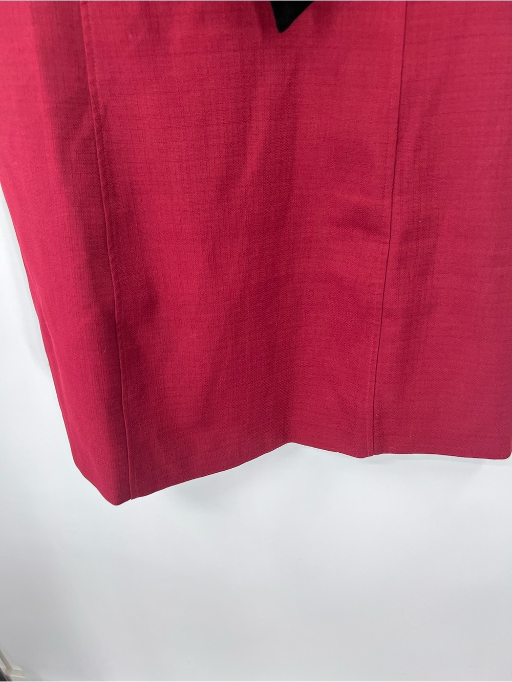 Hyacinth House Tuckernuck Sleeveless Bow-Front Sheath Dress - Picture 4 of 10